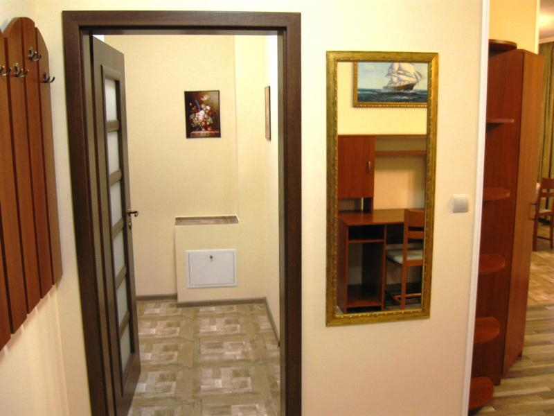 Под наем в София Четиристаен  Център-ЦУМ ID 93652